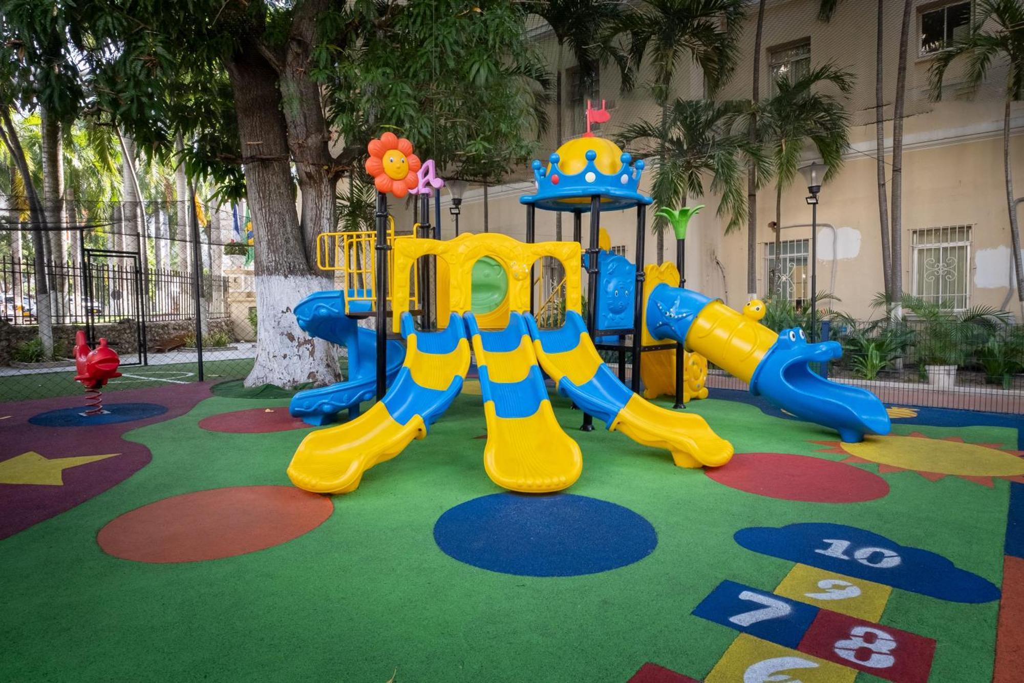 Hotel El Prado Barranquilla  Exterior foto Playground at the school