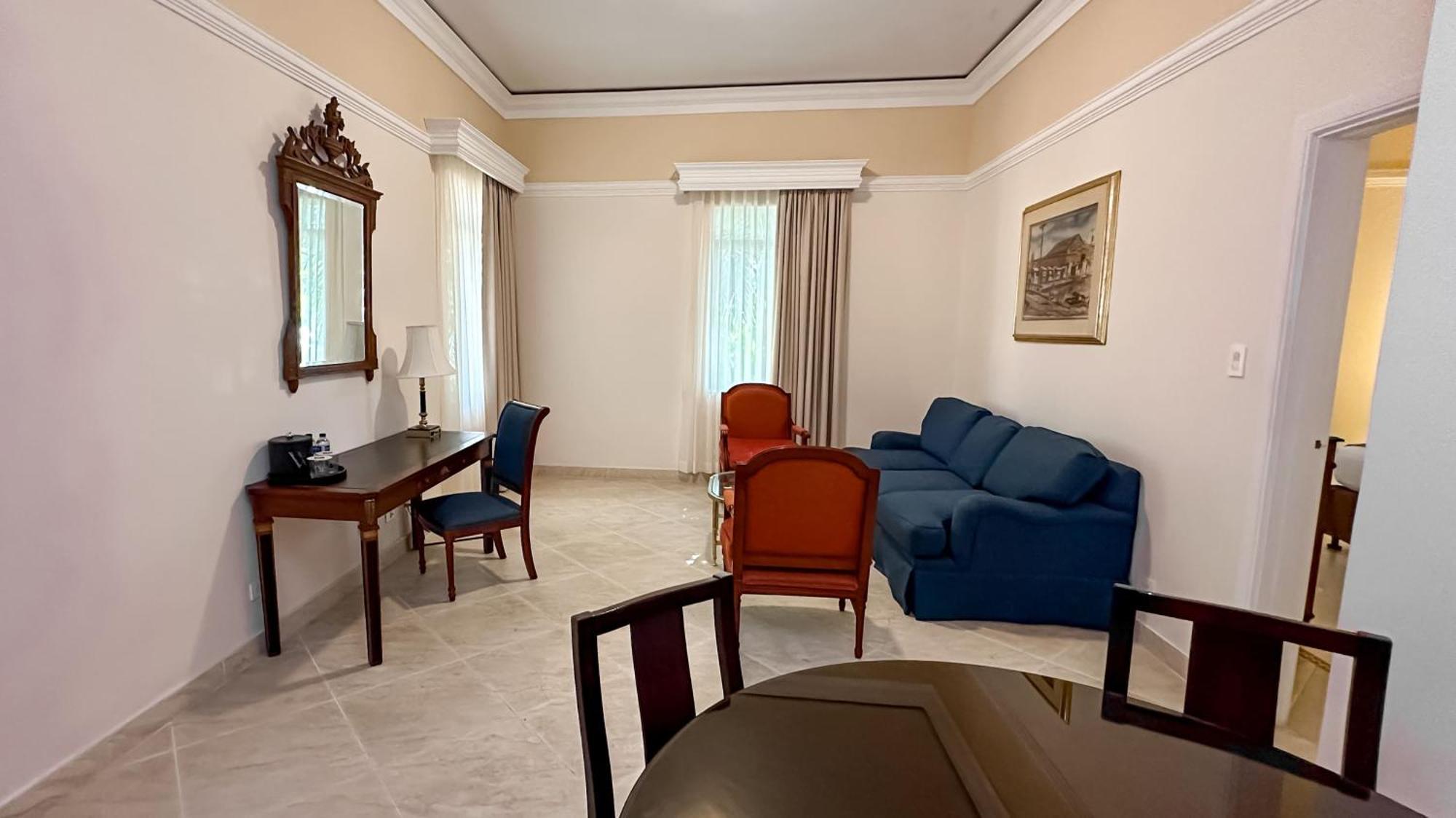 Hotel El Prado Barranquilla  Exterior foto A living room in a suite at the hotel