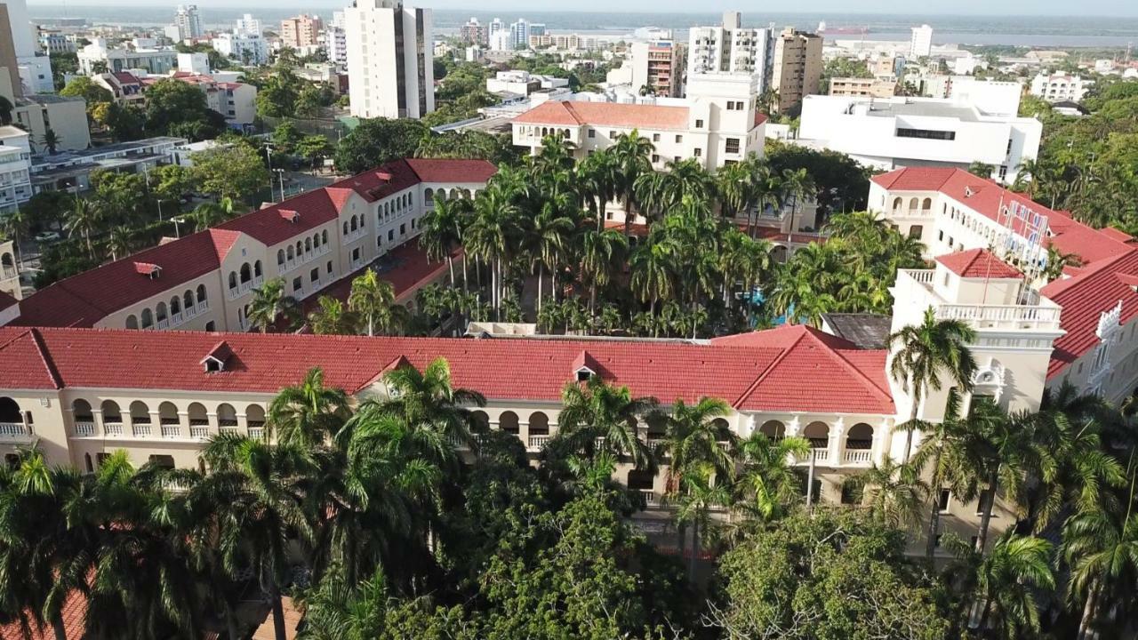 Hotel El Prado Barranquilla  Exterior foto Aerial view of the campus
